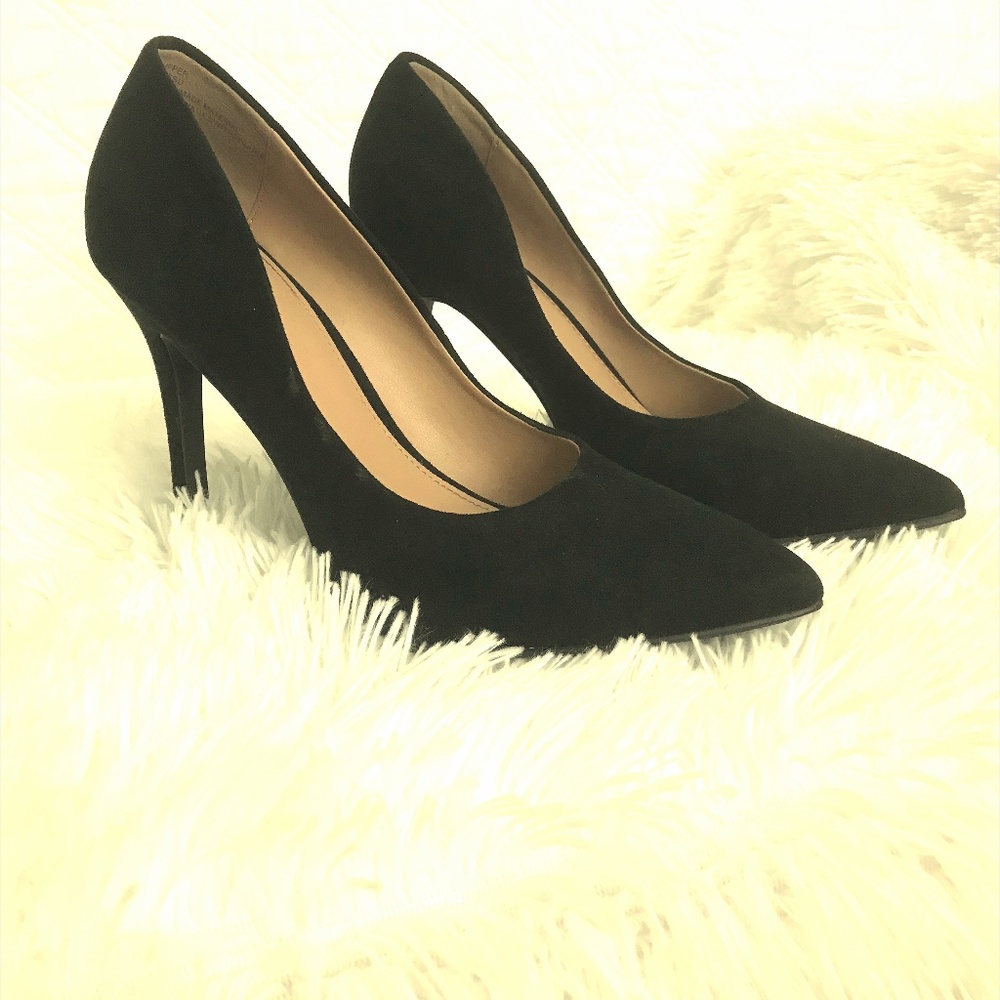 Black Suede 4" Pump